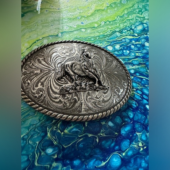 Montana silversmiths horse equine cowboy cowgirl belt buckle - Picture 4 of 5